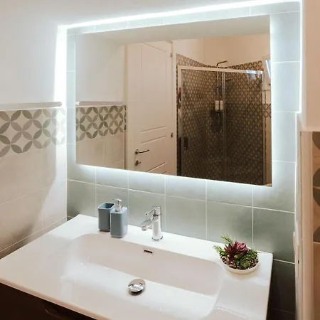 White Palace Dimora Con Terrazze *