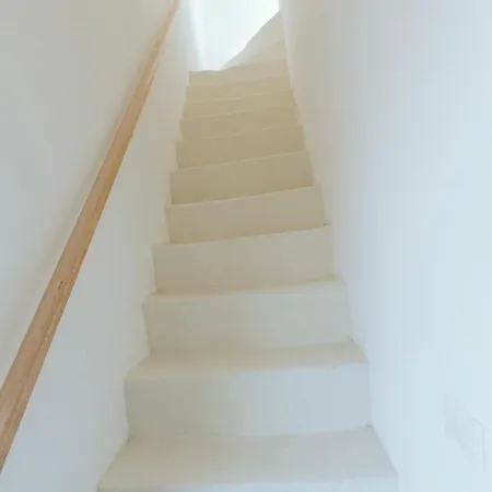 - White Palace Apartment *