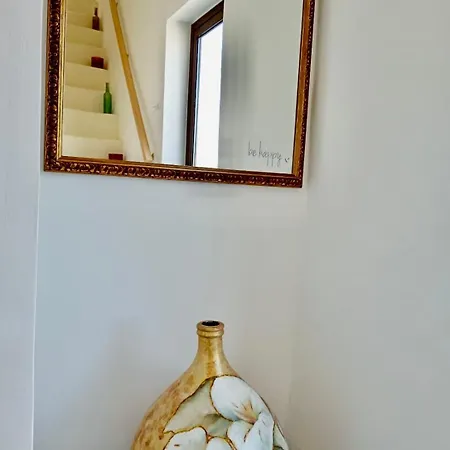 - White Palace
