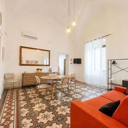 White Palace Dimora Con Terrazze